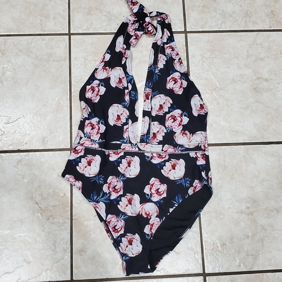Cupshe Swim Cupshe Pink Floral Plunging Onepiece Swimsuit Poshmark
